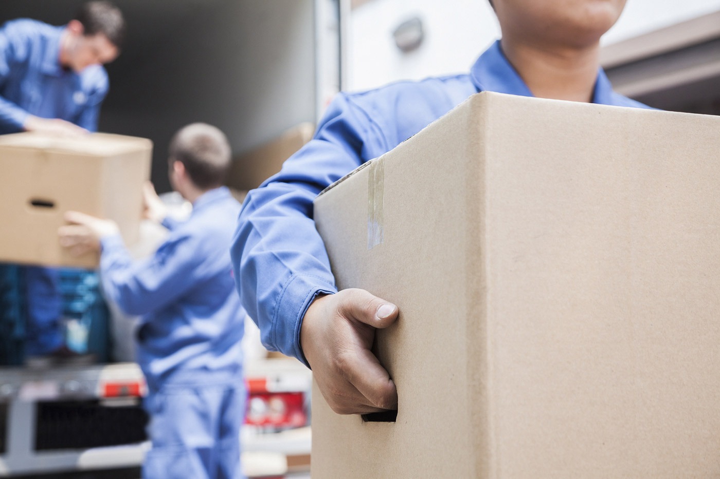 Cardboard moving boxes London